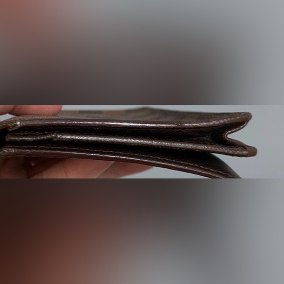 100% authentic Louis Vuitton Damier Ebene (DE) long vertical wallet organizer. - Picture 5 of 15